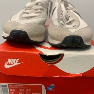 Nike tailwind 79 low top sneaker Mems 8.5